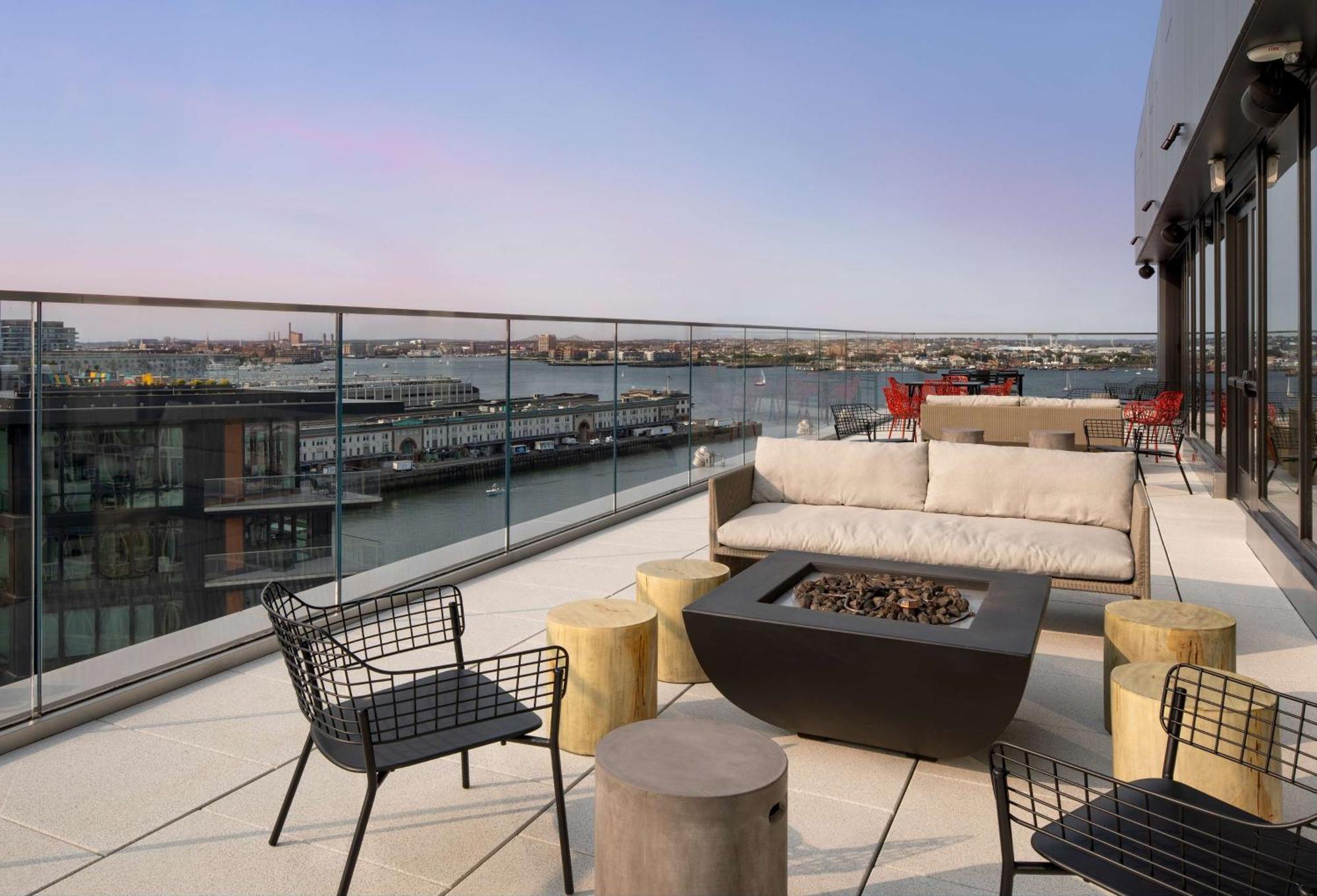 Hyatt Place Boston/Seaport District Eksteriør billede