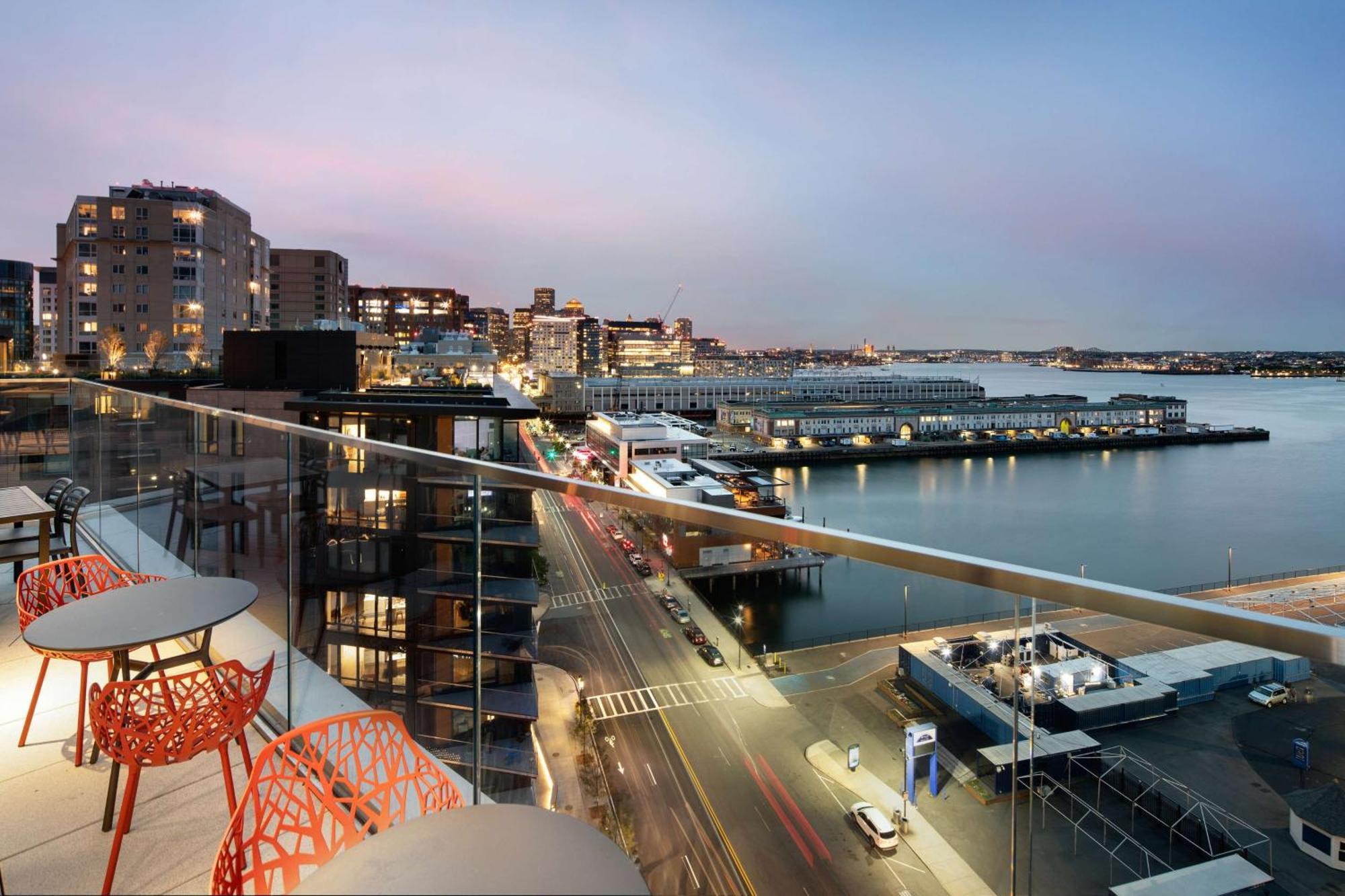 Hyatt Place Boston/Seaport District Eksteriør billede